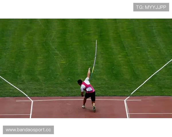 16岁严子怡标枪再破世青纪录64米83夺冠却无缘世锦赛全运会 16岁严子怡标枪再破世青纪录64米83夺冠却无缘世锦赛全运会