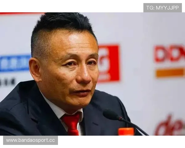 网友曝缪伊雯或提前退役转战留洋未来职业规划动向更受关注备受球迷讨论