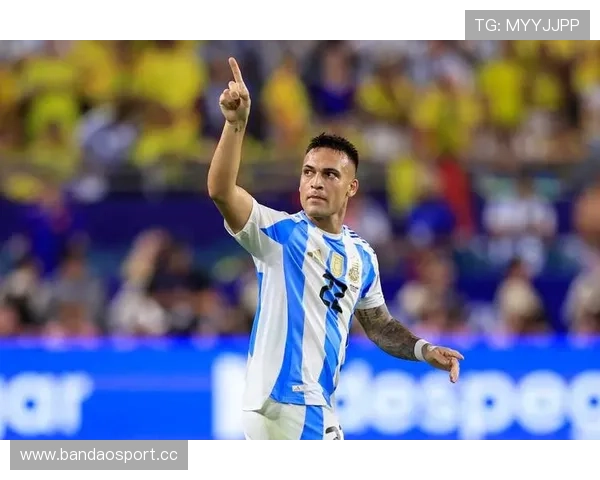 金球奖训练营表现出色球员获主帅高度评价备受瞩目